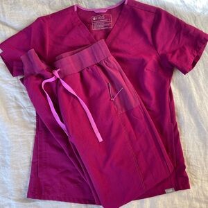 FIGS Dark Magenta Set